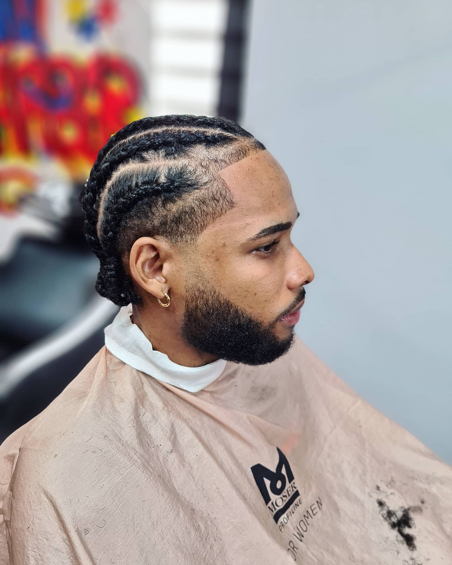 Coiffure avec mèche S.DY BARBER