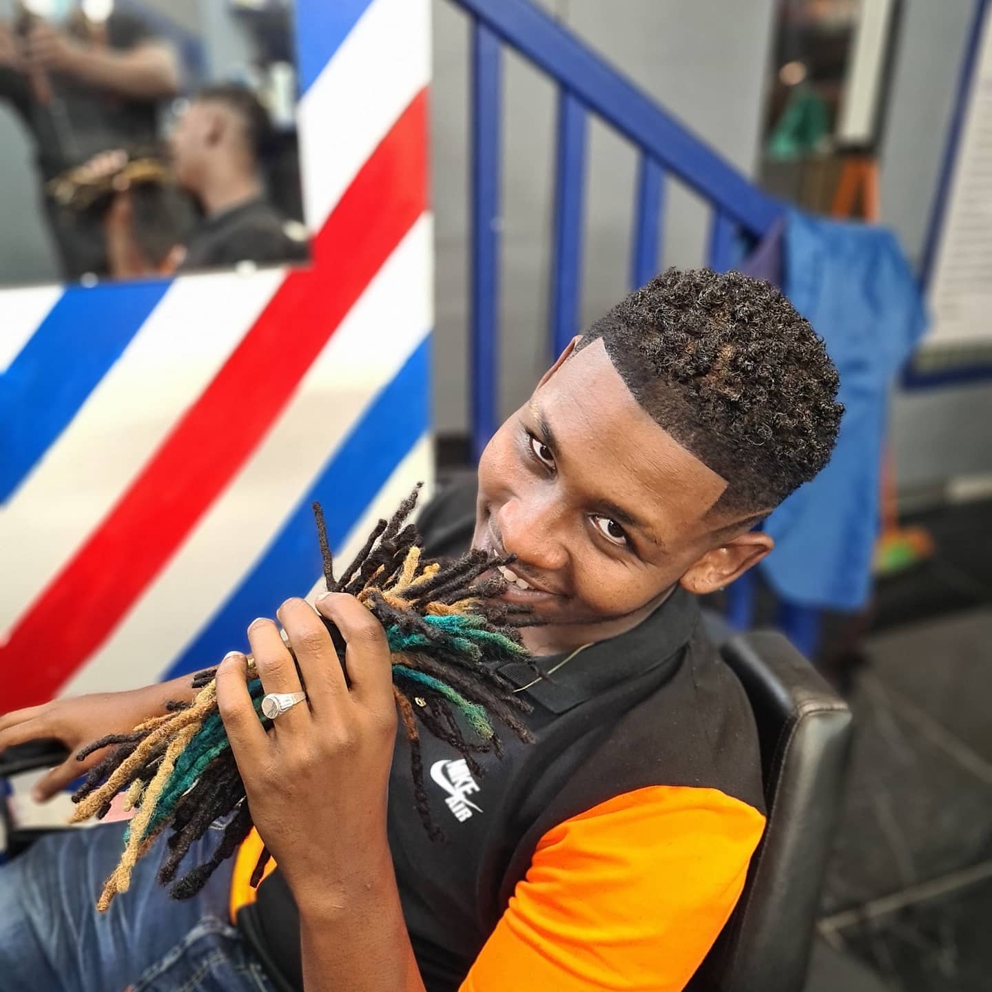 Coupe long au court enfant