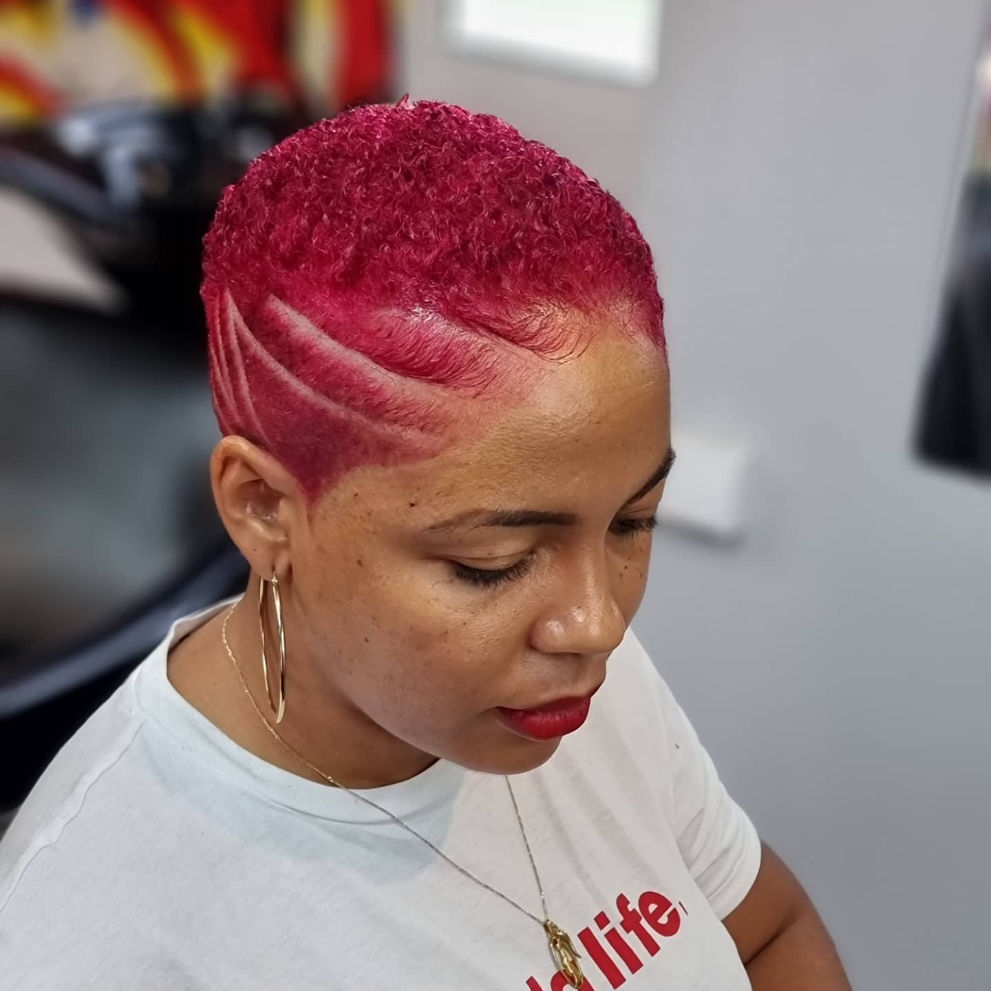 Coupe femme couleur déco S.DY BARBER